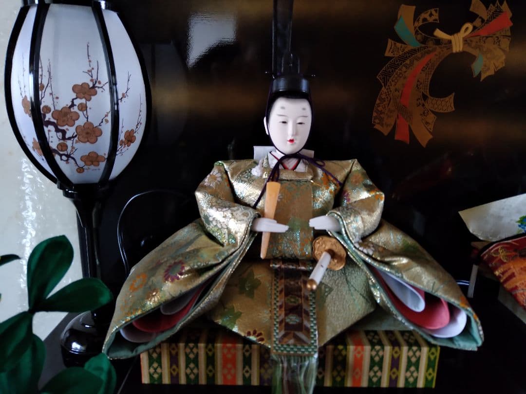 清峰作 背景全面蒔絵 束ねのし 雛人形 親王飾り ガラスケース入り