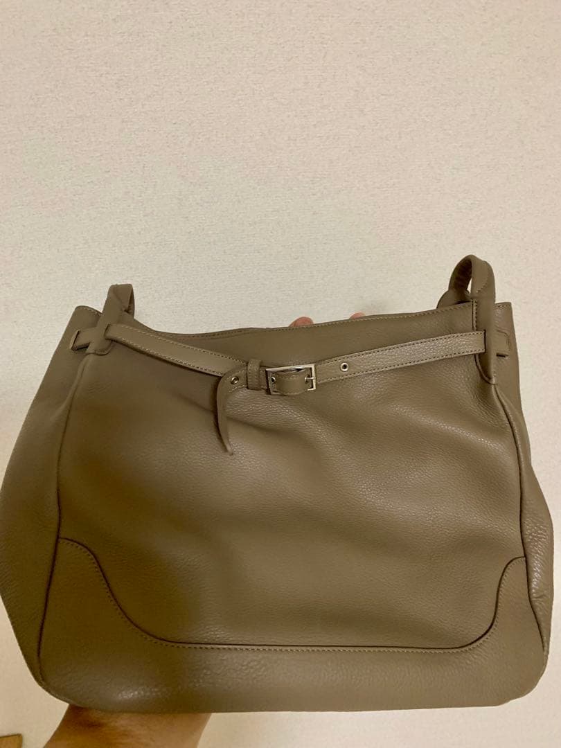 ペッレモルビダ　　ユニセックス　ザ・ロウ好きに