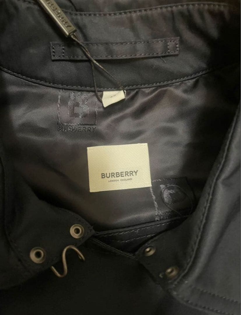 70%オフ定価20万円超新品タグ付　BURBERRY ネイビー トレンチコート