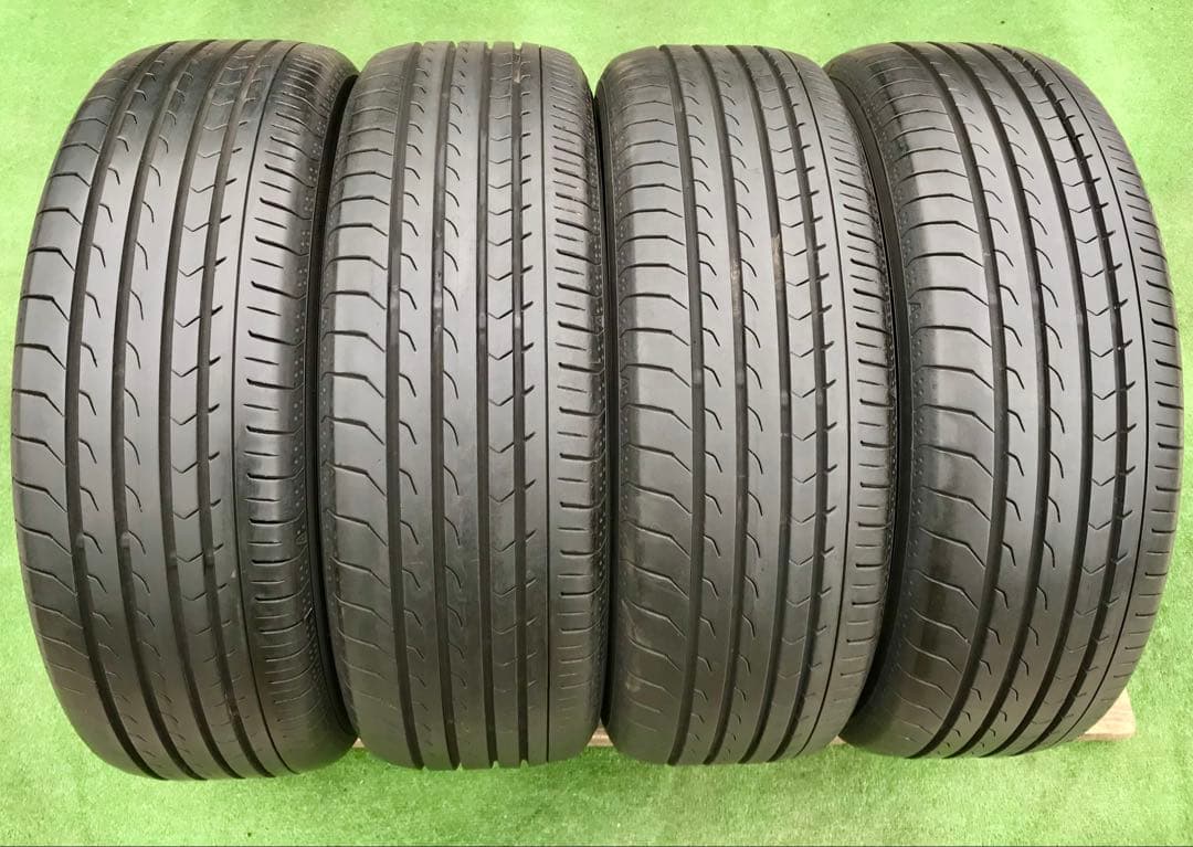 195/65 R15 YOKOHAMA BluEarth RV03ラジアルタイヤ
