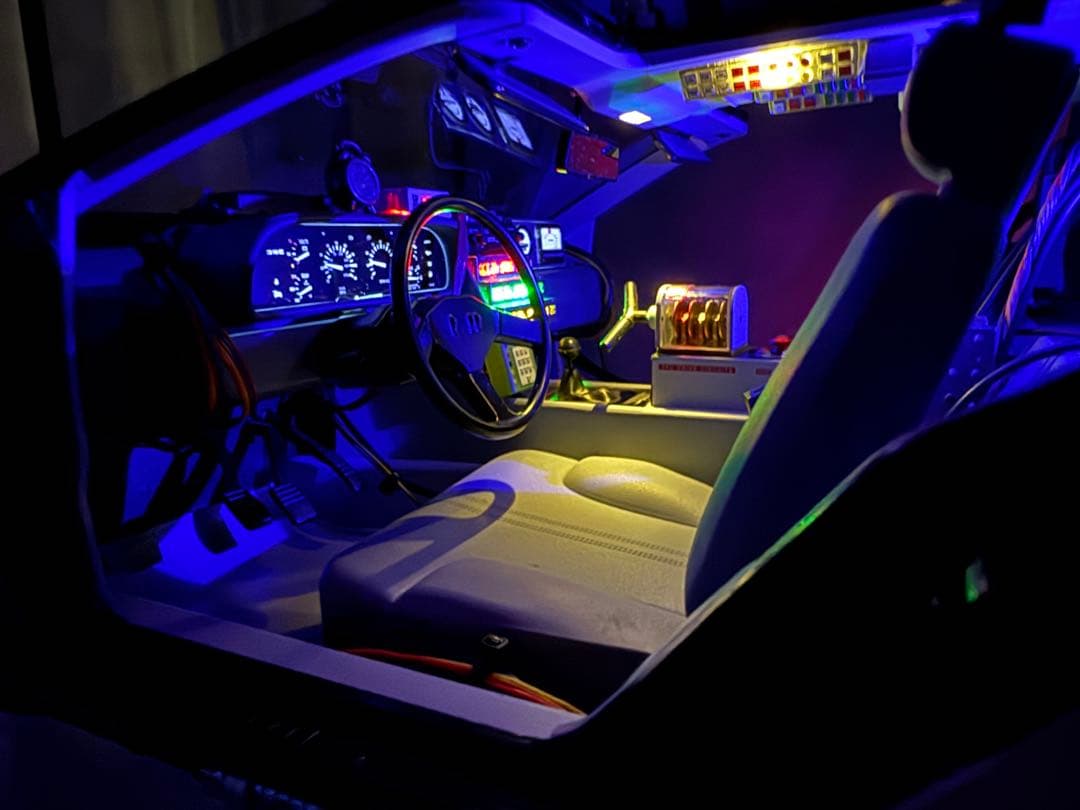 【超美品】Deagostini 1/8 デロリアン 完成品