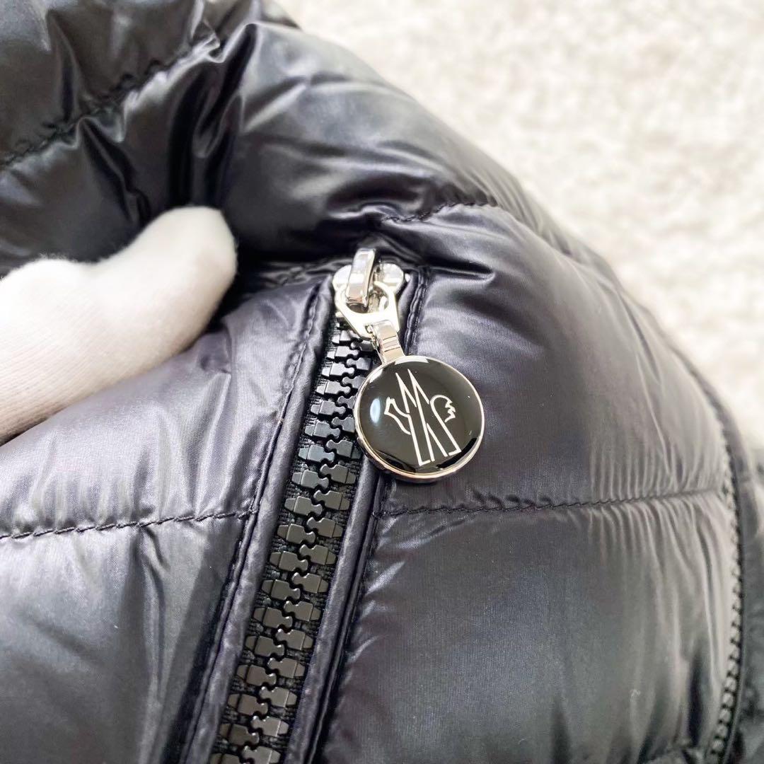 美品　モンクレール　Glygos Gilet 黒 ダウンベスト ジレ　0