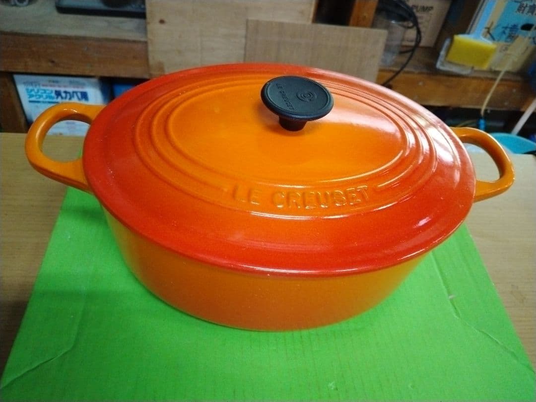 Le Creuset オレンジ オーバル鍋 25Cm
