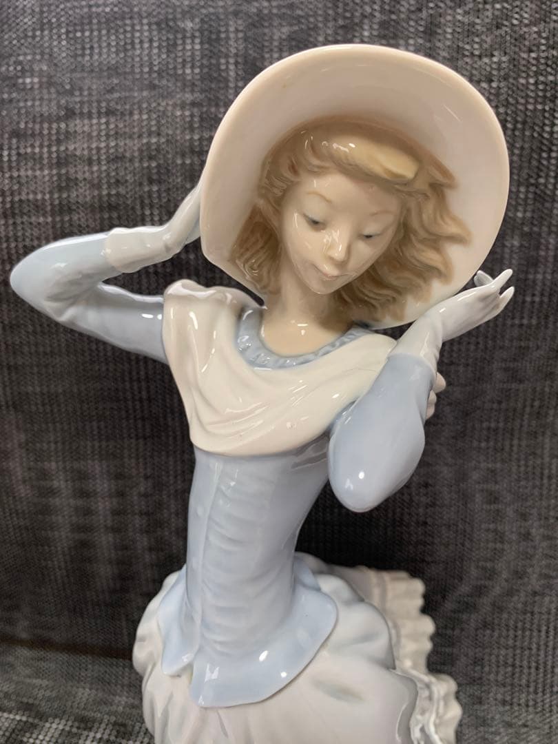 美品 LLADRO リヤドロ 「春のそよ風」SPRING BREEZE