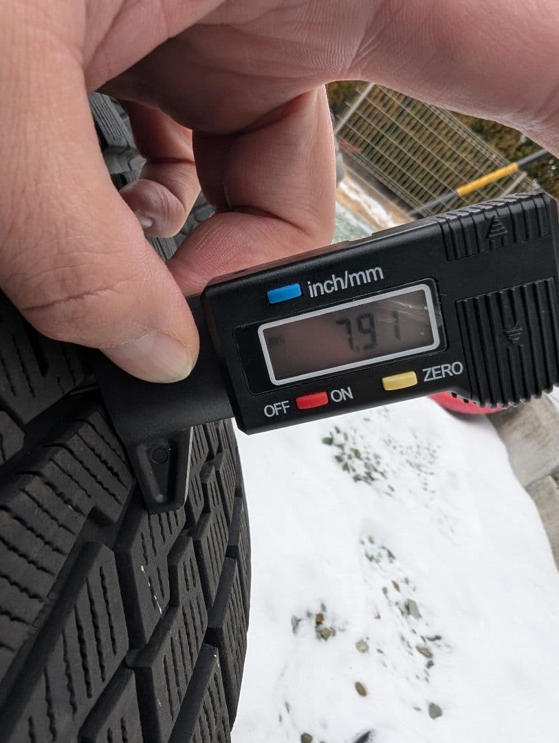 225/45r18 YOKOHAMA　はとさん