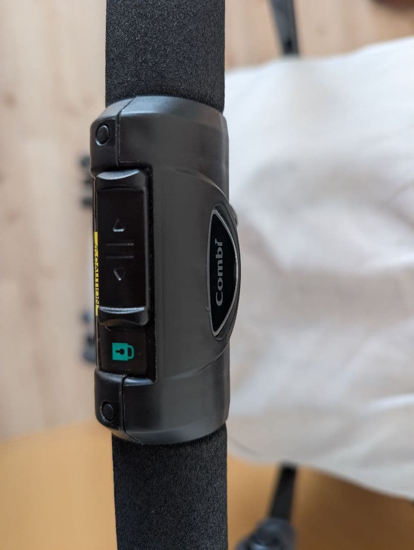 即発送★美品最上位モデルコンビベビーカーアンブレッタ　フレンチホワイト