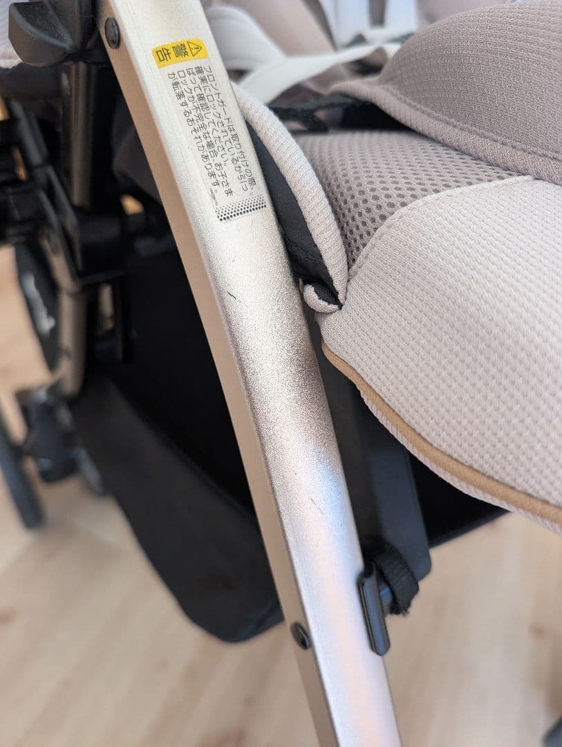 即発送★美品最上位モデルコンビベビーカーアンブレッタ　フレンチホワイト