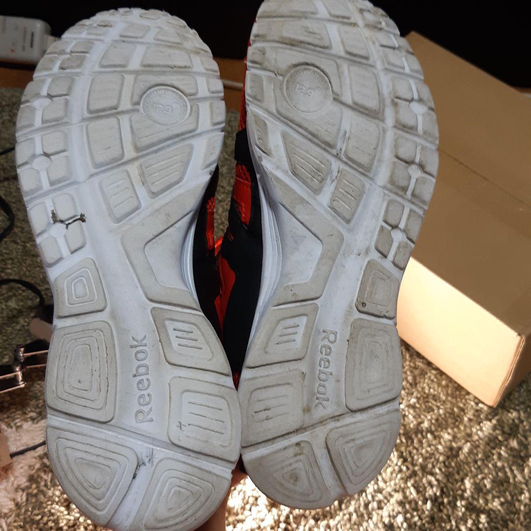 リーボック　Reebok　スニーカー