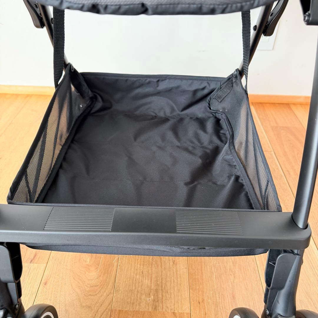 未使用級美品 2024年モデルAprica ベビーカー ラクーナエアープラス