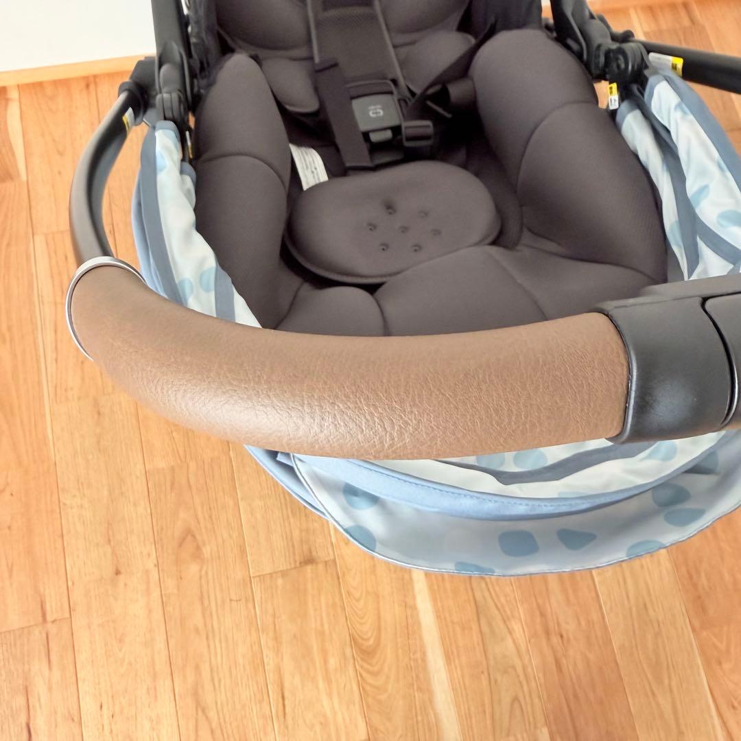 未使用級美品 2024年モデルAprica ベビーカー ラクーナエアープラス