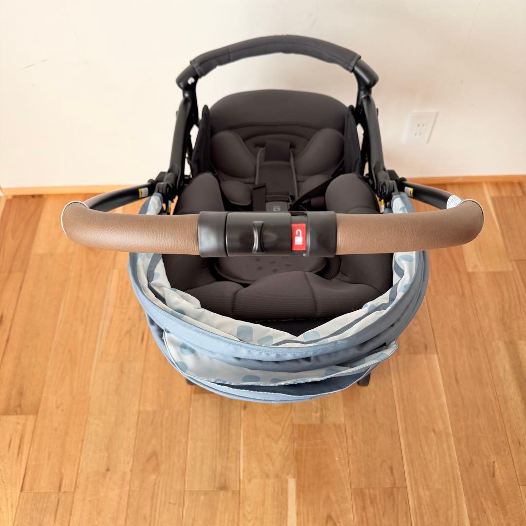 未使用級美品 2024年モデルAprica ベビーカー ラクーナエアープラス