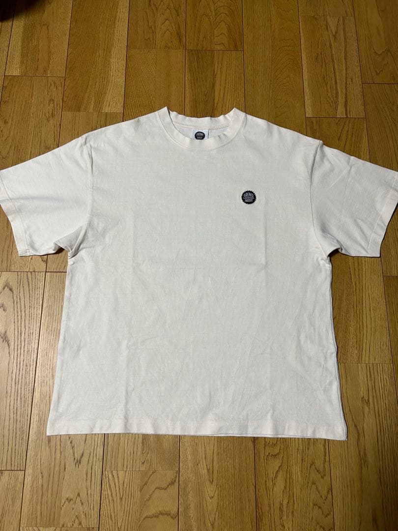 本日のみ限定価格☆GRINDLODGE Tシャツ クリームホワイト