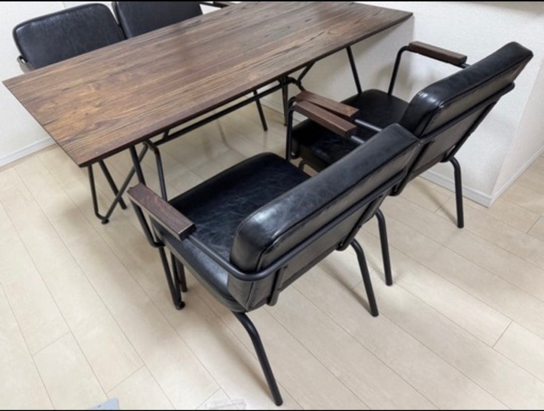 LOWYAダイニングテーブルセット 木製テーブルと椅子4脚