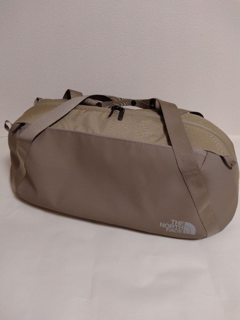 THE NORTH FACE ベージュ ダッフルバッグ