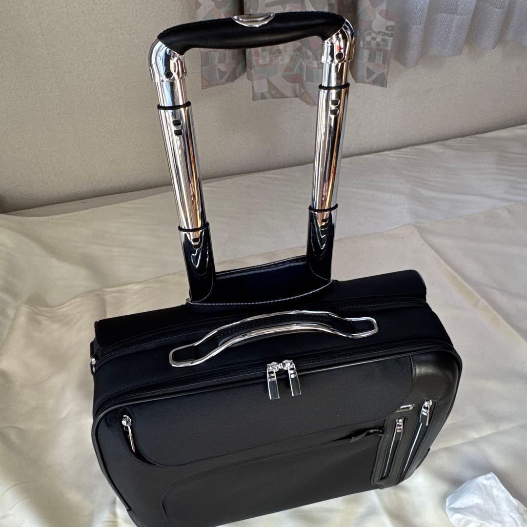 TUMI ARRIVE ホイールドキャリーケース 25603D 機内 新品同様
