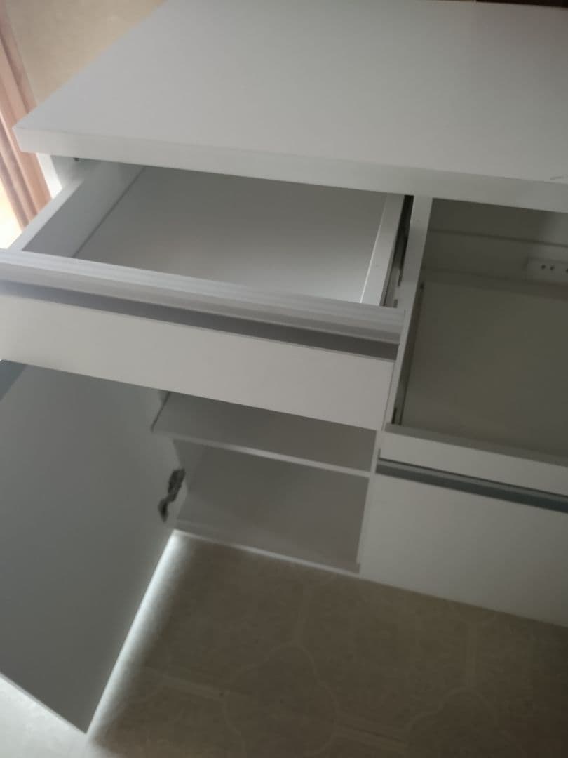 ホワイトレンジボード・収納家具　イーナ　ニトリ風　北欧