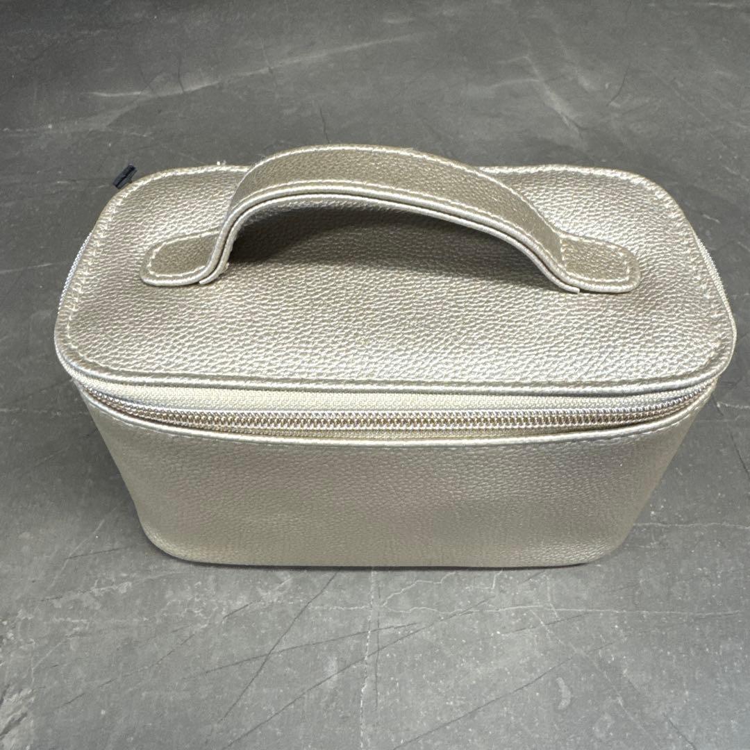 エミレーツ航空ファーストかクラス　アメニティパック　ブルガリ（未開封）