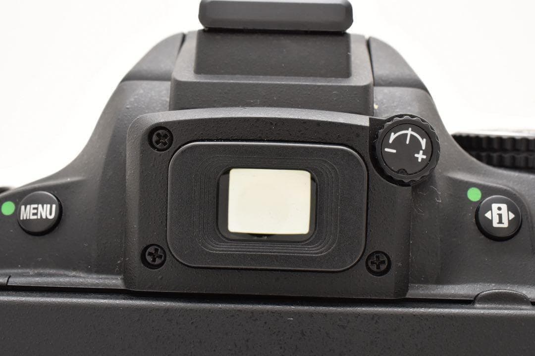 シ*ウ様 ✨ Nikon D5100✨画面が回転✨簡単操作✨スマホ転送✨初心者モ