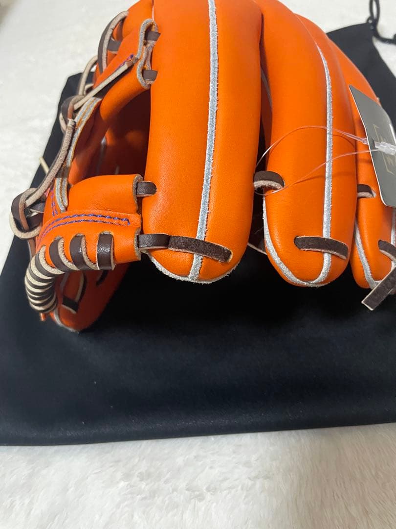 UNDER ARMOUR 硬式内野手右投げ用グローブ　　　 新品未使用