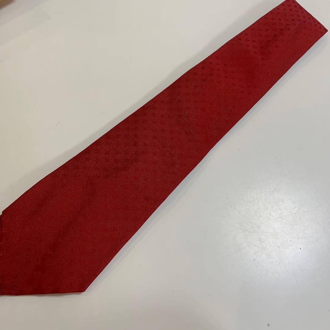 ヴィトン　ネクタイ　ネオモノグラムミッシム　ソリッド　レッド