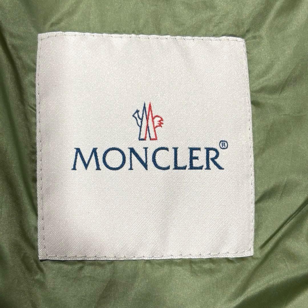 KKK モンクレール ライトダウンジャケットS フード　ドローコード付き