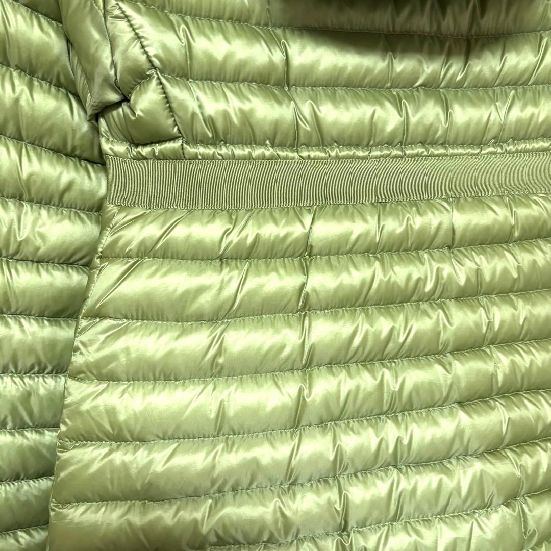 KKK モンクレール ライトダウンジャケットS フード　ドローコード付き