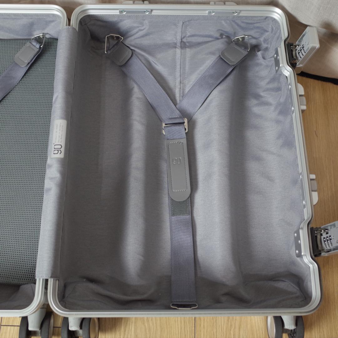 アルミシルバースーツケース　機内持ち込みサイズ　３１L　Xiaomi シャオミ
