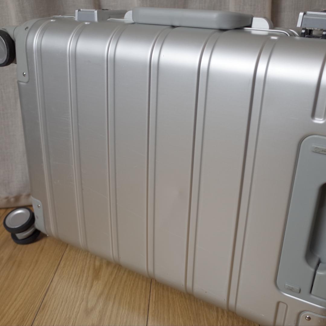 アルミシルバースーツケース　機内持ち込みサイズ　３１L　Xiaomi シャオミ
