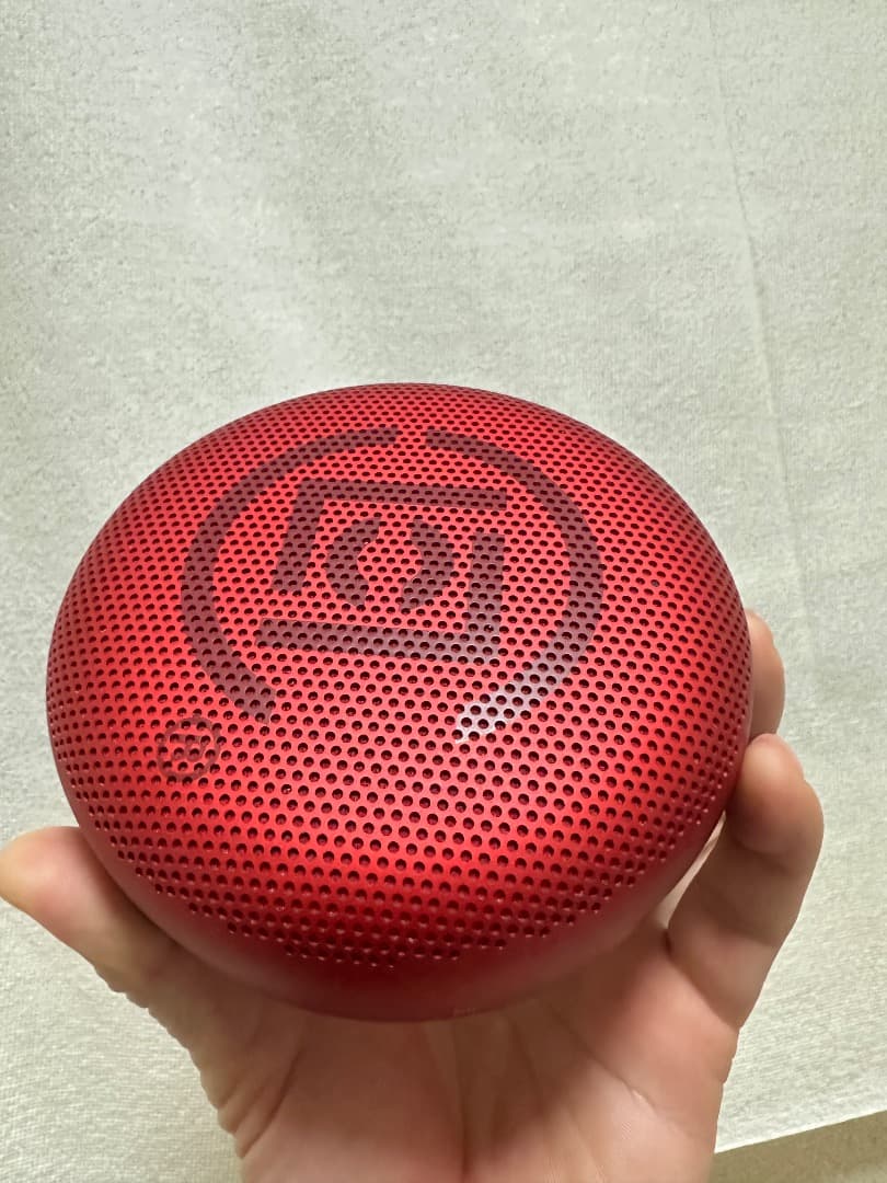 B&O A1 Gen 2 RED LIMITED 限定版。