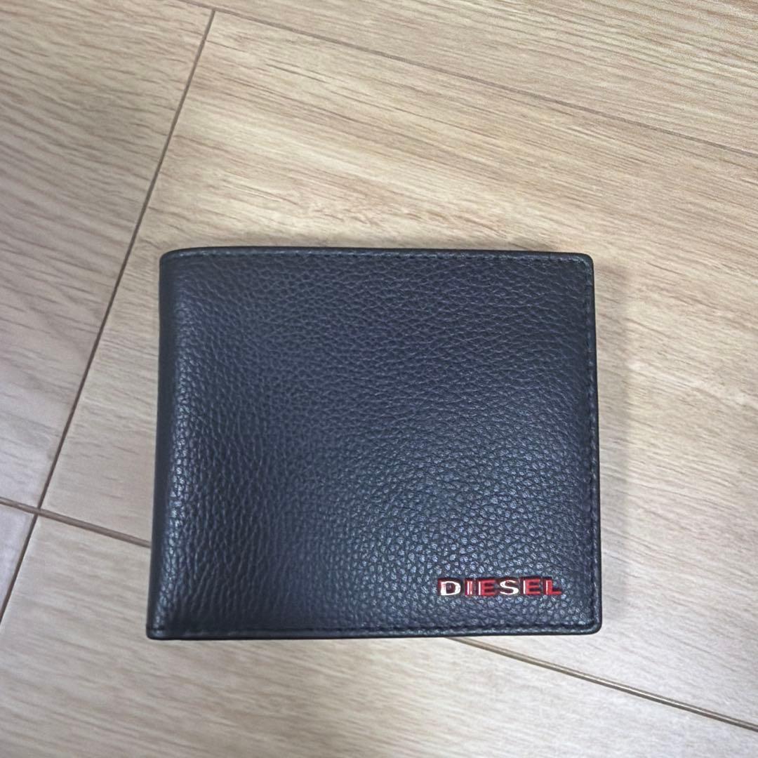 DIESEL 黒 レザー 二つ折り財布（ゲンキ）
