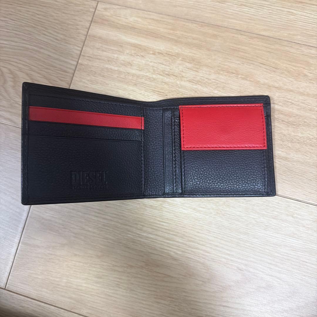 DIESEL 黒 レザー 二つ折り財布（ゲンキ）