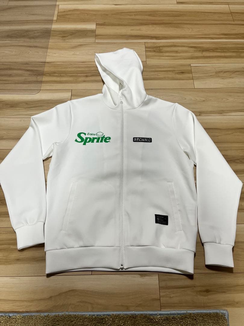 ARCHIVIO スプライトロゴ フード付きジップアップ 46