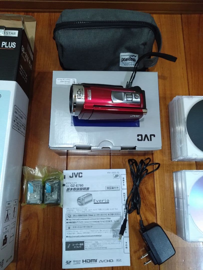 JVC Everio GZ-E780 フルHD ビデオカメラ レッド