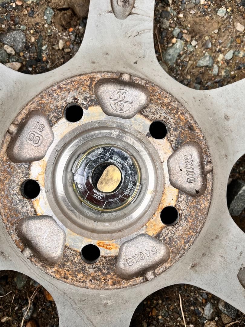 225/50R17 スタッドレスタイヤ ブリヂストン VRX2 17インチ