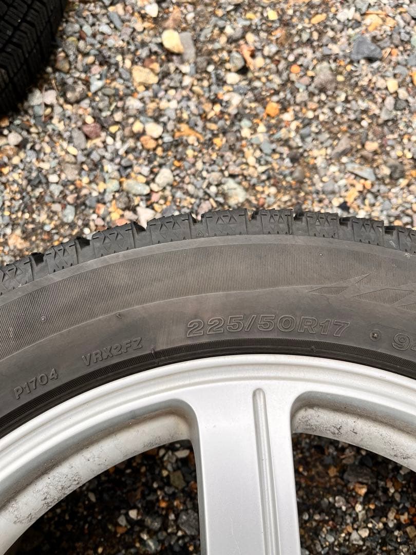 225/50R17 スタッドレスタイヤ ブリヂストン VRX2 17インチ