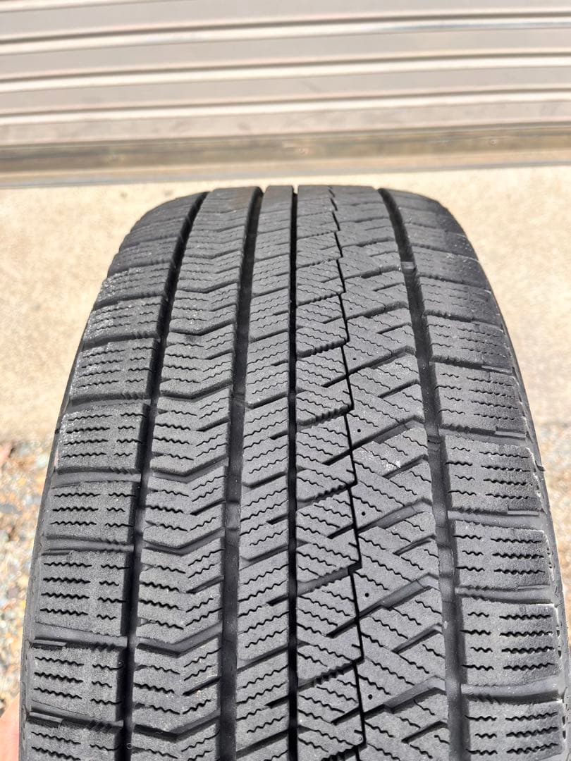 225/50R17 スタッドレスタイヤ ブリヂストン VRX2 17インチ