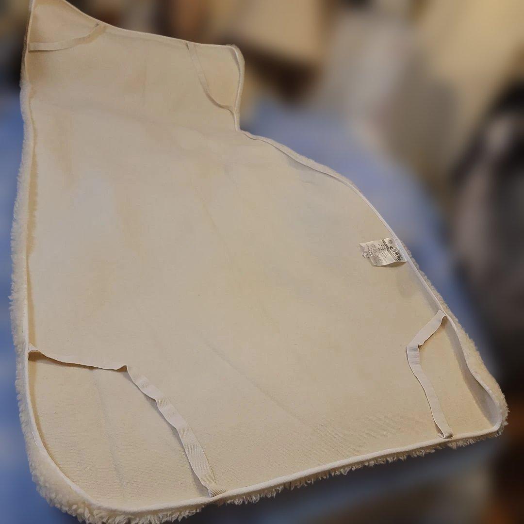 ニュージーランド製　ムートンシーツ　ムートン敷きパット　羊毛100％　使用品