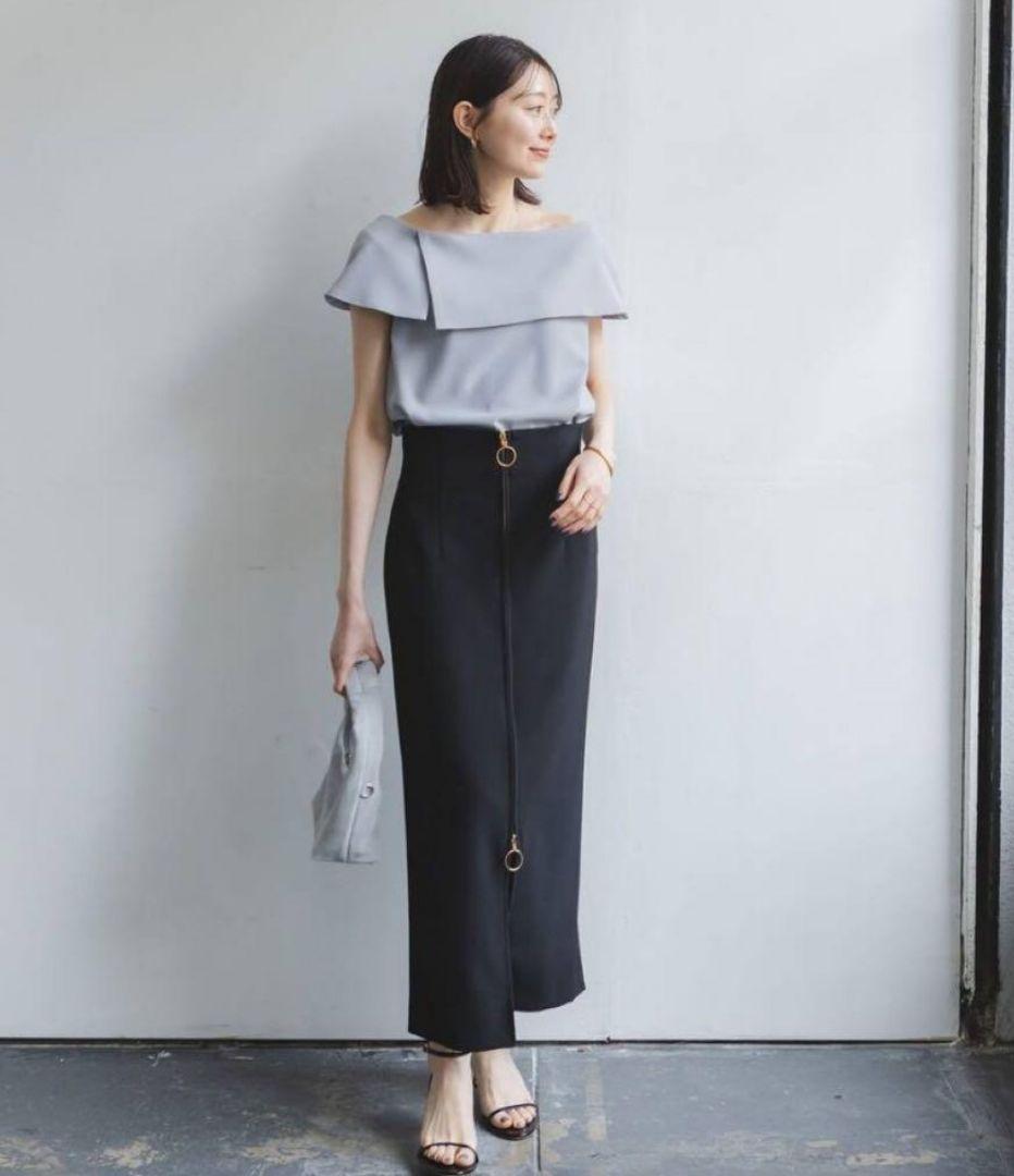 新品未使用 Noble コンパクトストレッチケープブラウス サックスブルー