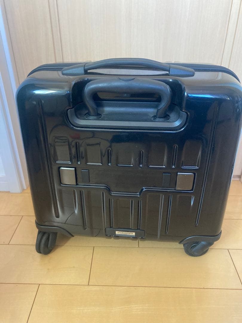 TUMI トゥミ V3 4輪 キャリーケースト スーツケース