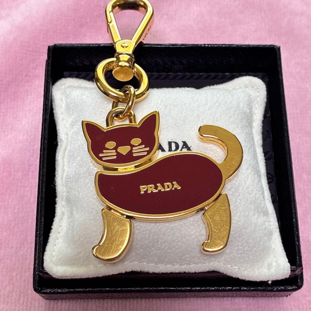 PRADA プラダ猫型キーリング　キーホルダー　チャーム