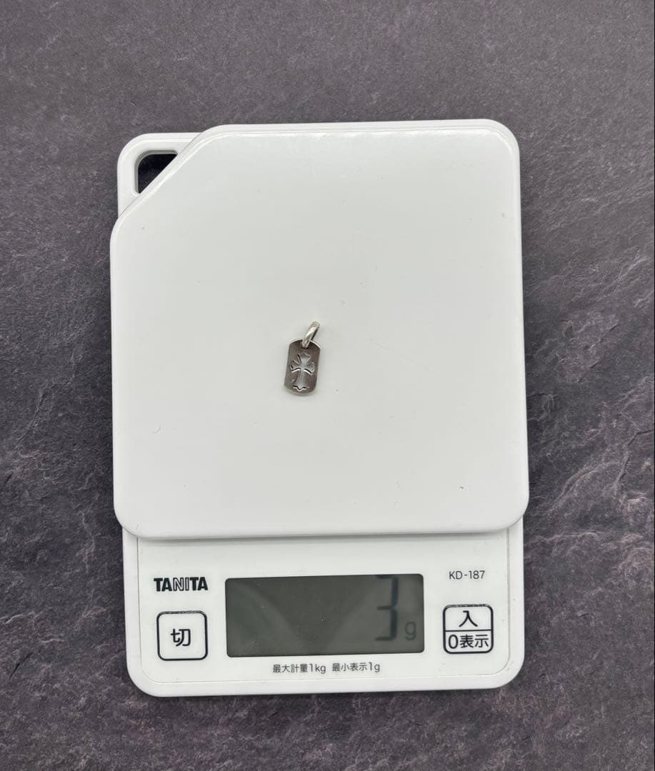 【インボイス付属正規品】タイニーカットアウトクロスドッグタグ