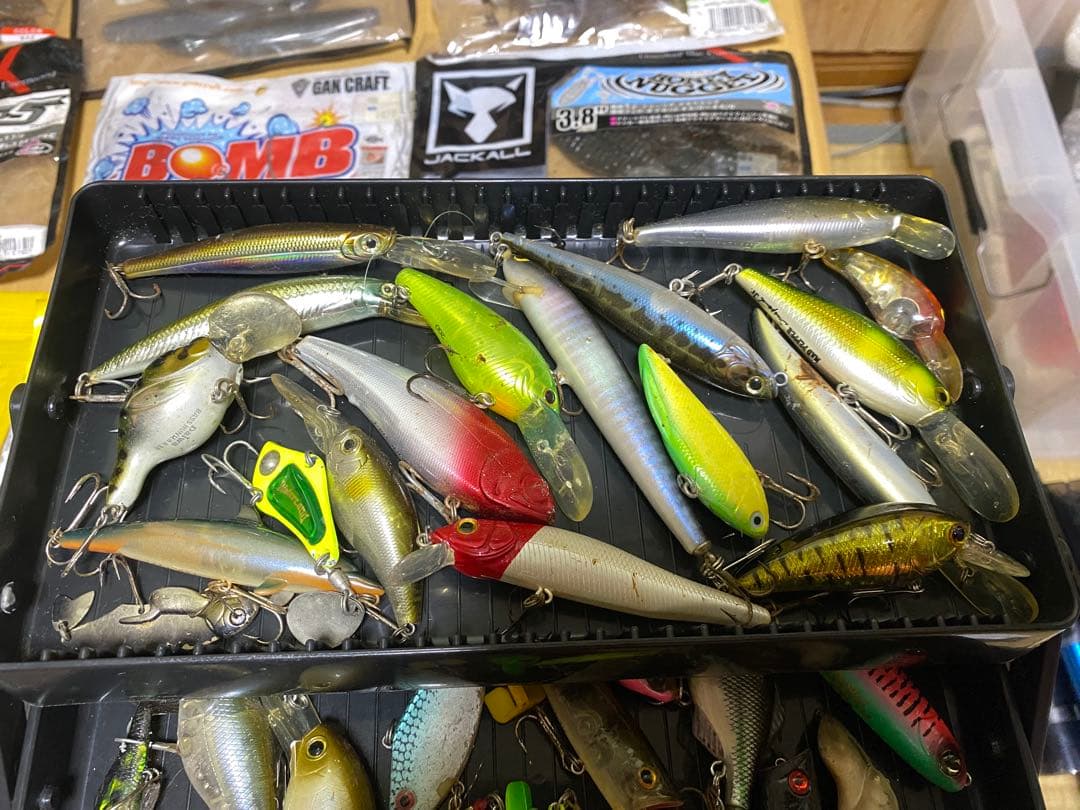 ★BASS引退セット！ルア一50個他多数　BOX毎　意外なおまけ有り