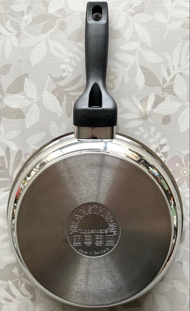 金さま専用　タッパーウェア　ステンレス製フライパン24cm 蓋付き
