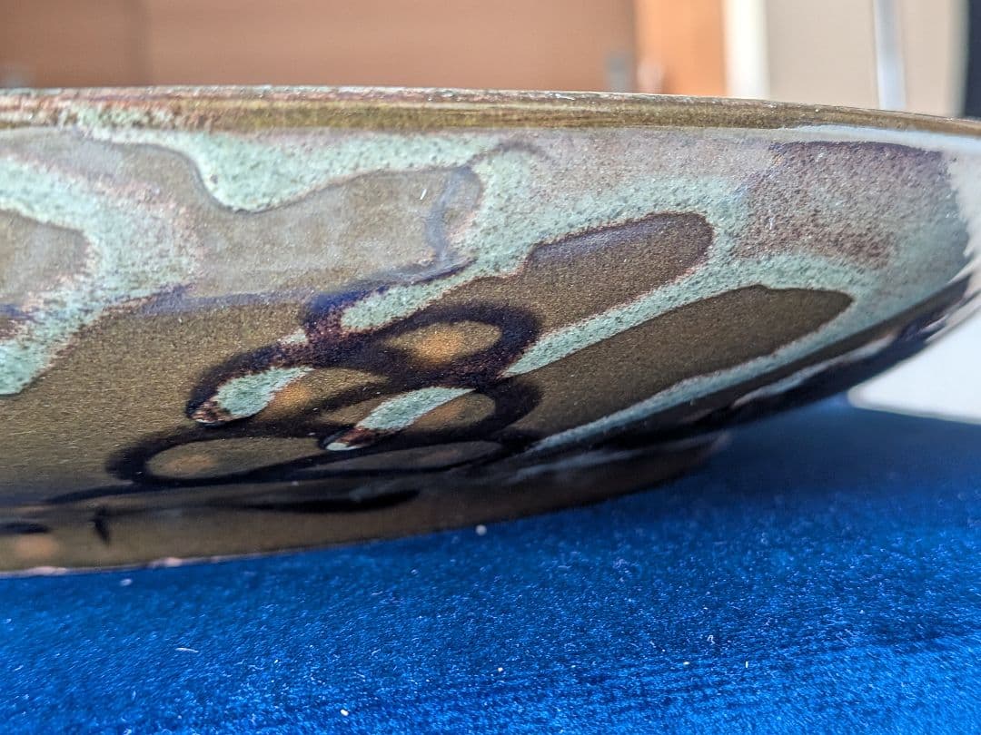 大阪万博出展工房リシタン青色と緑色の花柄陶器皿