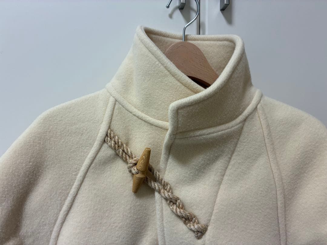 HYKE ダッフルコート　クリーム色