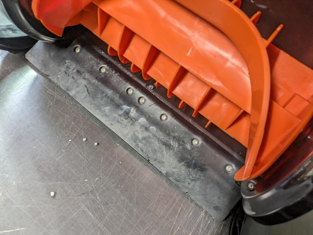 【使用品】 電動除雪機 専用バッテリー2個+専用充電器付き 除雪機 折りたたみ式