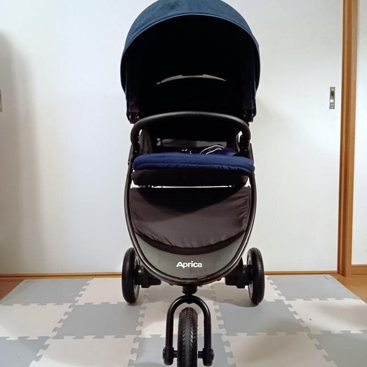 【美品✨おまけ付き】アップリカ ベビーカー スムーヴプレミアム 空気入れ不要♪⭐︎