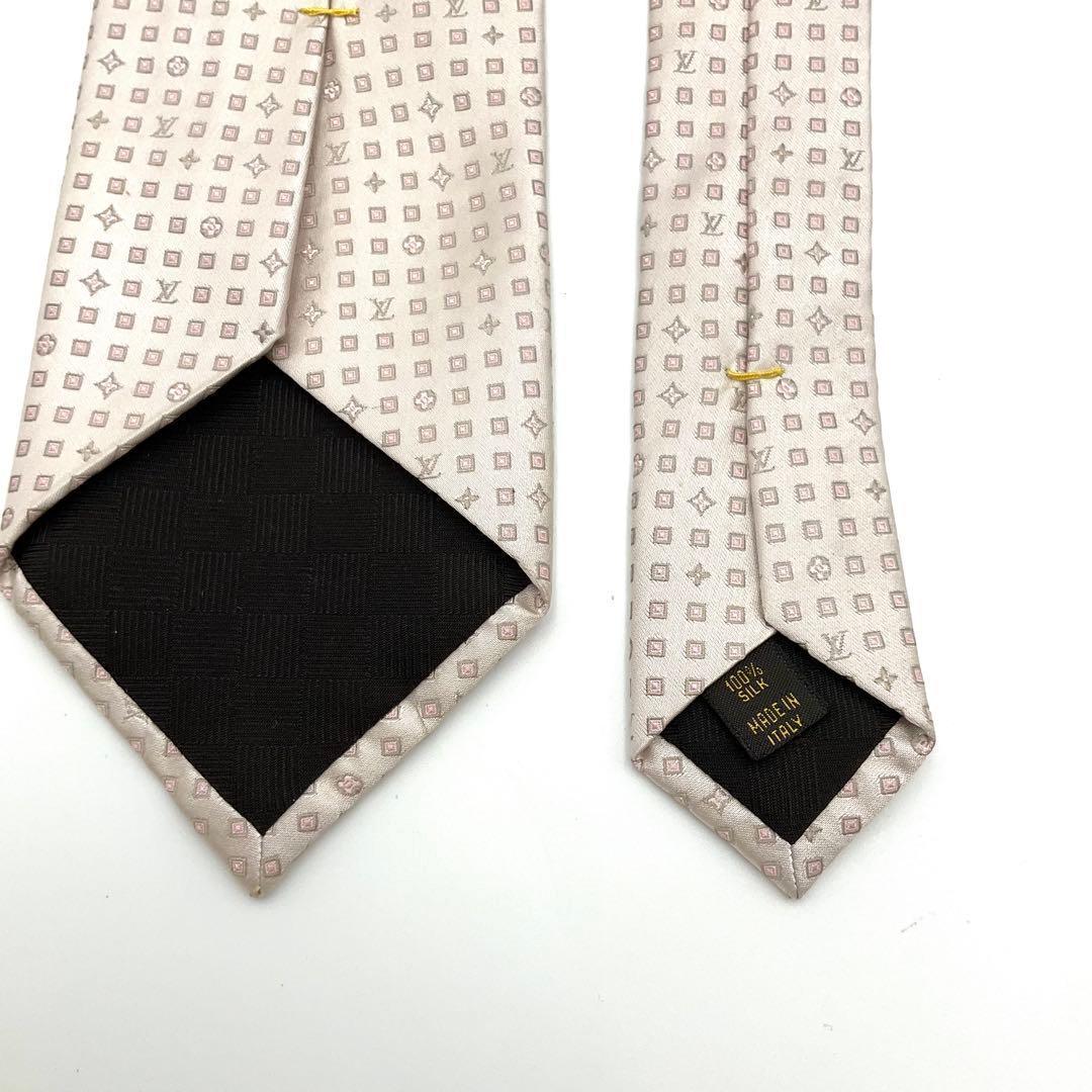 LOUIS VUITTON ヴィトン ネクタイ 白 ピンク モノグラム ドット