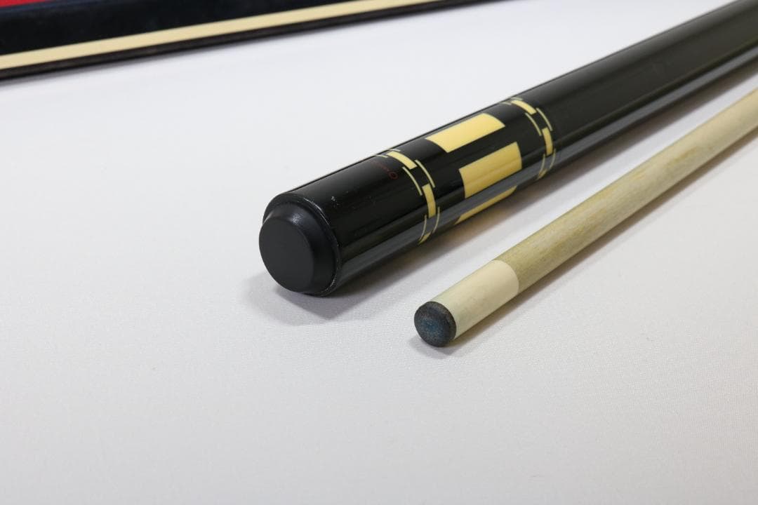 【USED】Meucci メウチ ビリヤードキュー HOF01 ケース付き