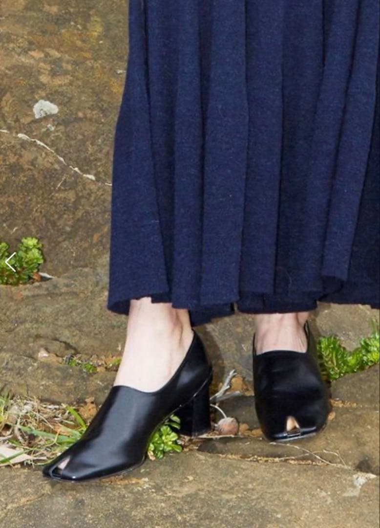 超美品！JANE SMITH 黒レザーオープントゥ ヒールパンプス 37